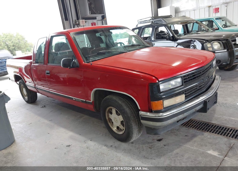 1996 CHEVROLET GMT-400 C1500 VIN: 2GCEC19RXT1257132