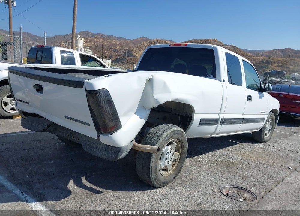 1999 CHEVROLET SILVERADO 1500 LS VIN: 2GCEC19T7X1168961