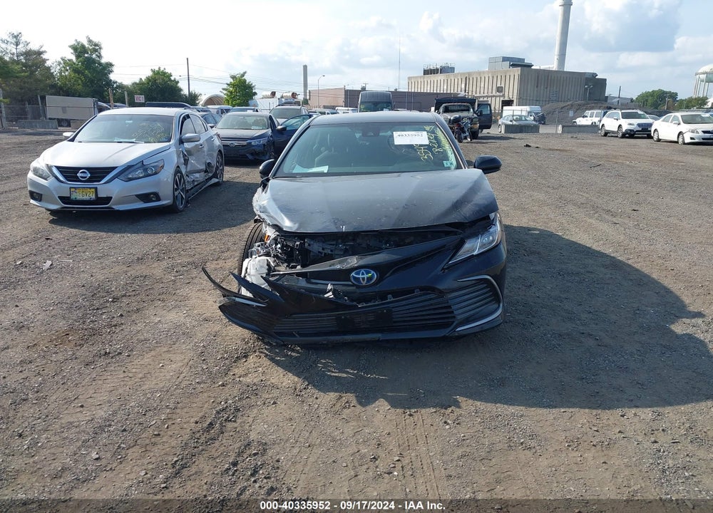 2021 TOYOTA CAMRY LE HYBRID VIN: 4T1C31AK8MU023157