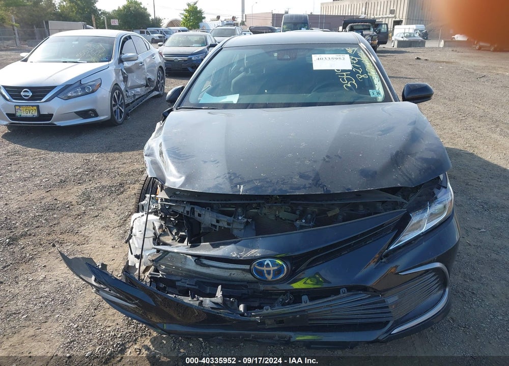 2021 TOYOTA CAMRY LE HYBRID VIN: 4T1C31AK8MU023157