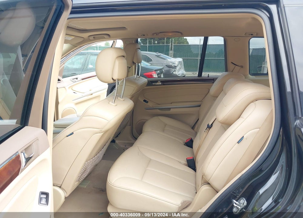 2011 MERCEDES-BENZ GL 450 4MATIC VIN: 4JGBF7BE2BA684177