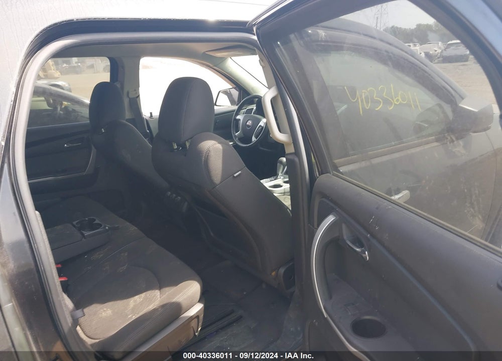 2011 GMC ACADIA SL VIN: 1GKKRNED3BJ174069