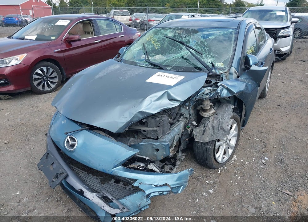 2011 MAZDA 3 S SPORT VIN: JM1BL1U60B1359558