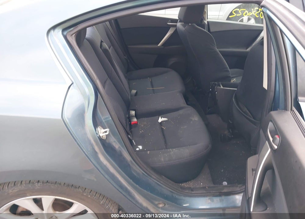 2011 MAZDA 3 S SPORT VIN: JM1BL1U60B1359558