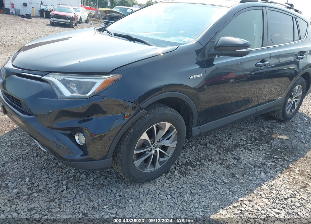 2018 TOYOTA RAV4 HYBRID XLE VIN: JTMRJREV4JD183104