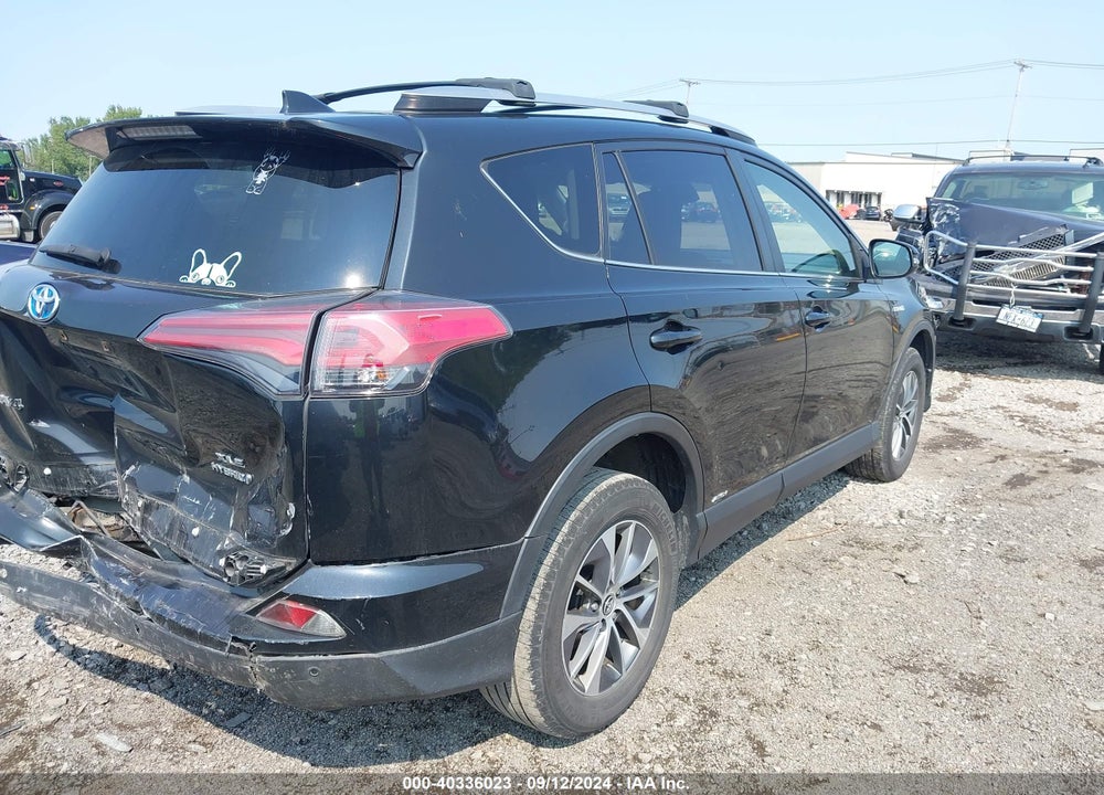 2018 TOYOTA RAV4 HYBRID XLE VIN: JTMRJREV4JD183104