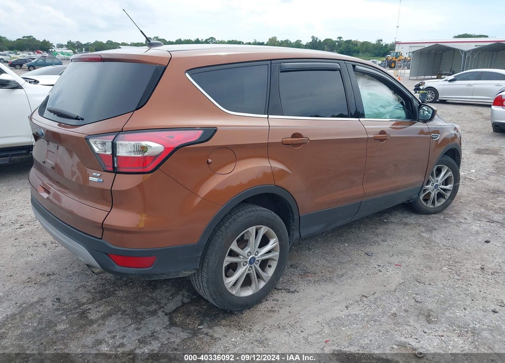 2017 FORD ESCAPE SE VIN: 1FMCU9GD0HUC46139