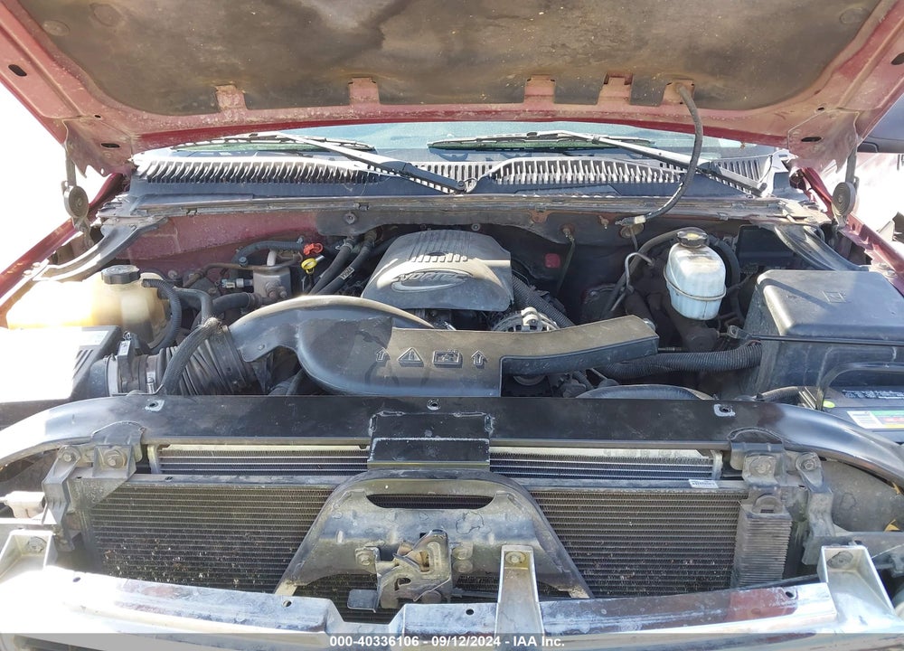 2004 CHEVROLET TAHOE LS VIN: 1GNEK13Z44R242976