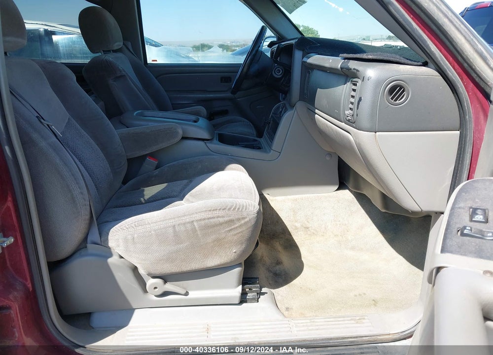 2004 CHEVROLET TAHOE LS VIN: 1GNEK13Z44R242976