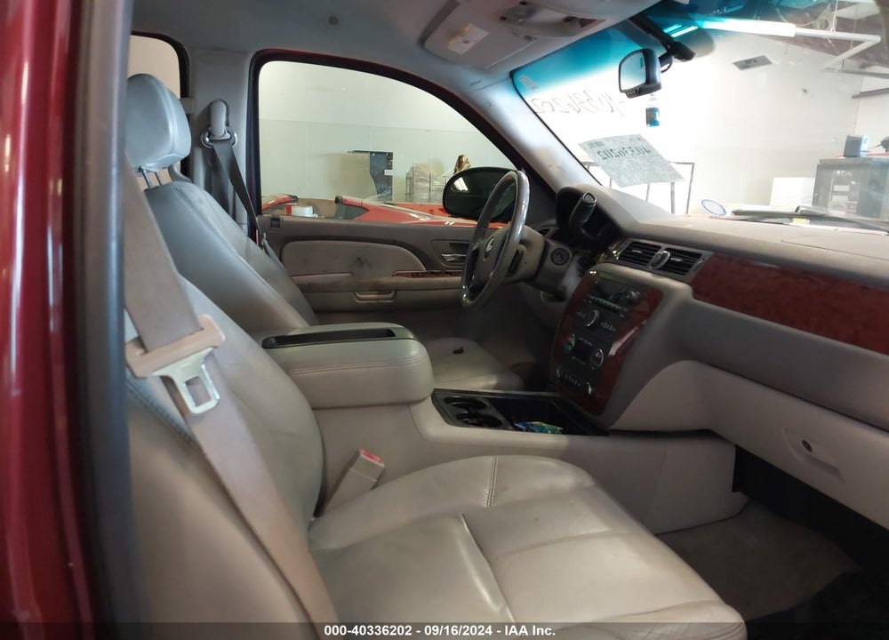 2008 CHEVROLET TAHOE LT VIN: 1GNFK13038J187396