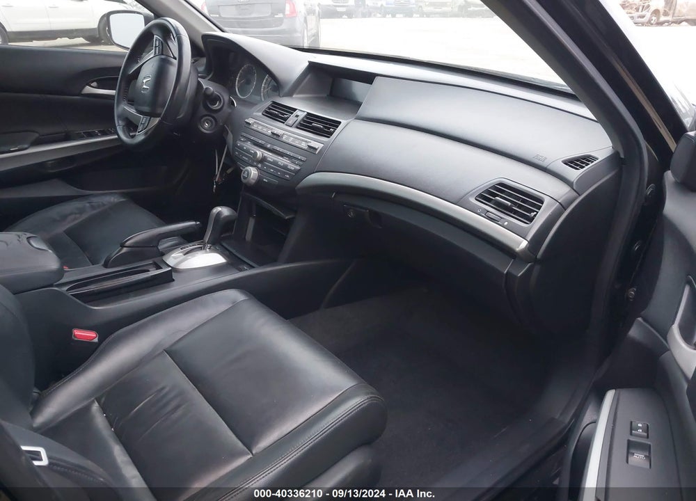2010 HONDA ACCORD 2.4 EX-L VIN: 1HGCP2F8XAA117874
