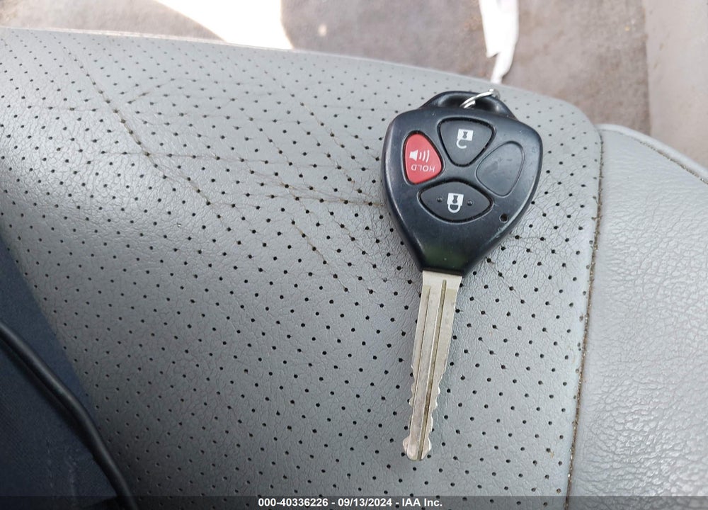 2008 TOYOTA RAV4 LIMITED VIN: JTMZD31V586071873