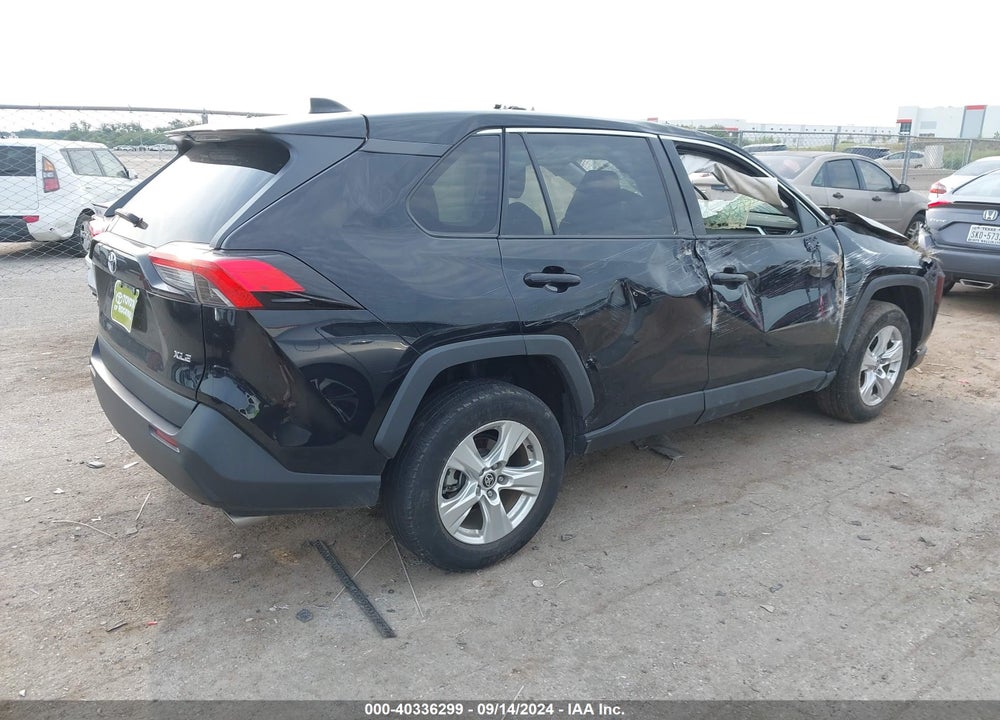 2021 TOYOTA RAV4 XLE VIN: 2T3W1RFV1MC134596