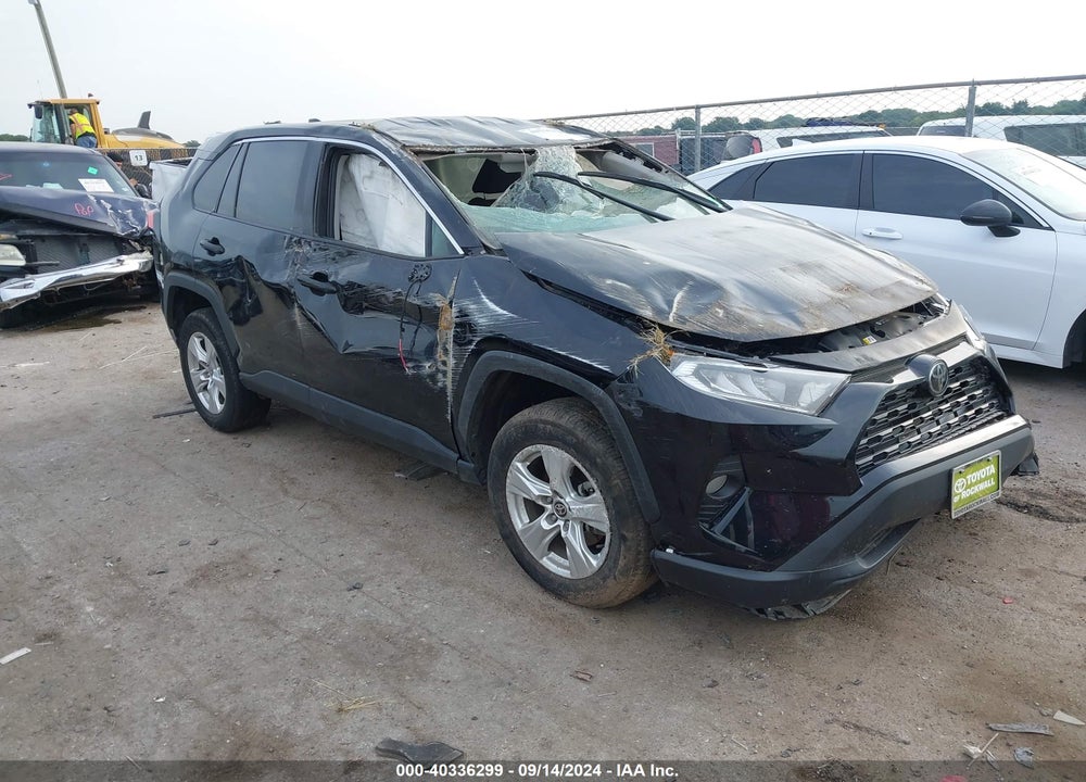 2021 TOYOTA RAV4 XLE VIN: 2T3W1RFV1MC134596
