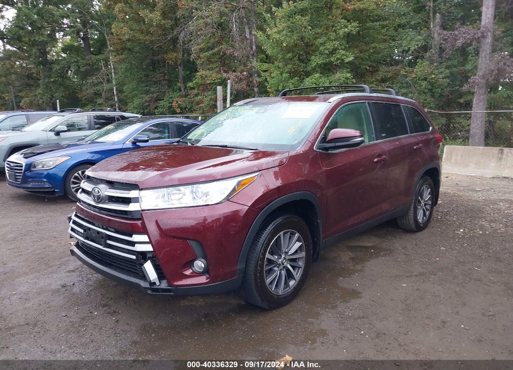 2019 TOYOTA HIGHLANDER XLE VIN: 5TDJZRFHXKS951110