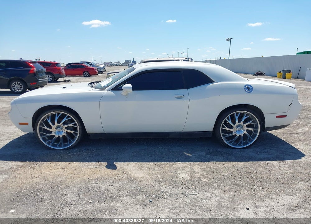 2014 DODGE CHALLENGER SXT VIN: 2C3CDYAG1EH208861