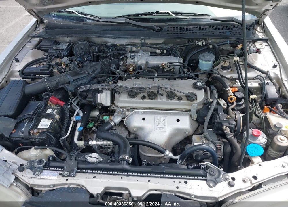 1996 HONDA ACCORD EX/EX-R VIN: 1HGCD5653TA120893