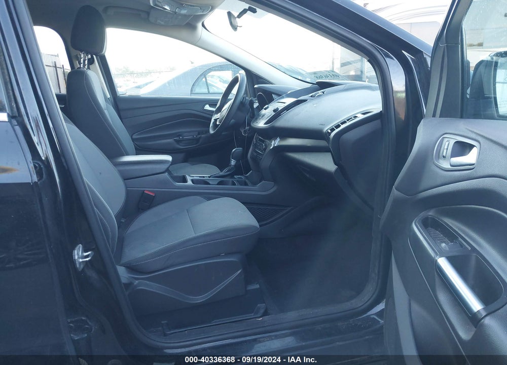 2017 FORD ESCAPE SE VIN: 1FMCU9G9XHUC04878