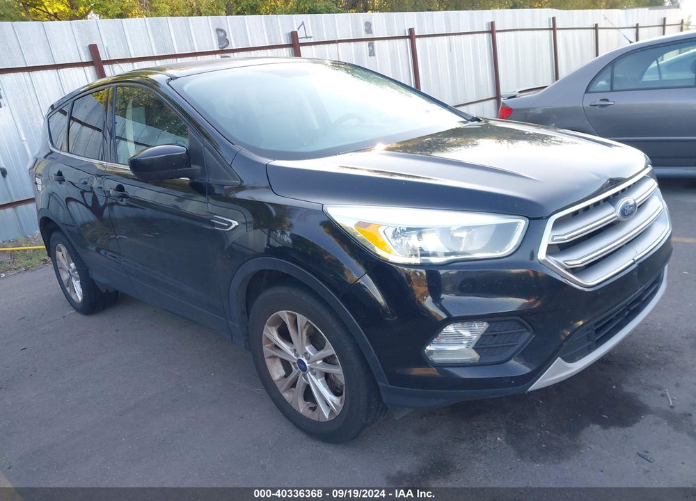 2017 FORD ESCAPE SE VIN: 1FMCU9G9XHUC04878