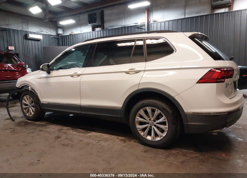 2018 VOLKSWAGEN TIGUAN 2.0T SE/2.0T SEL VIN: 3VV2B7AXXJM098333
