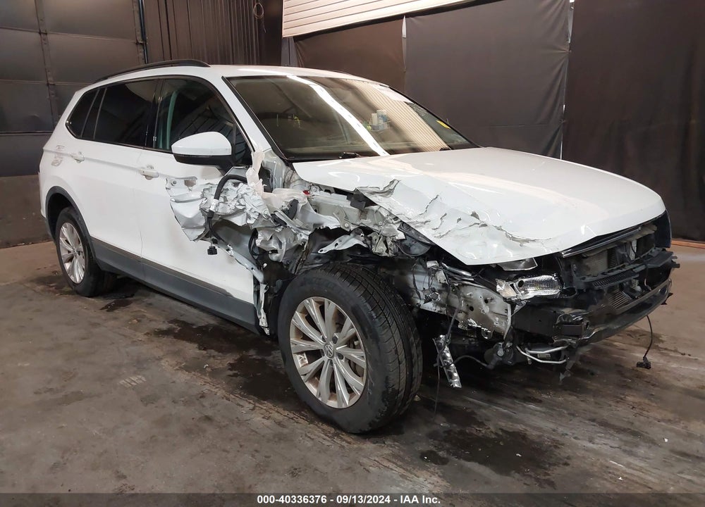 2018 VOLKSWAGEN TIGUAN 2.0T SE/2.0T SEL VIN: 3VV2B7AXXJM098333