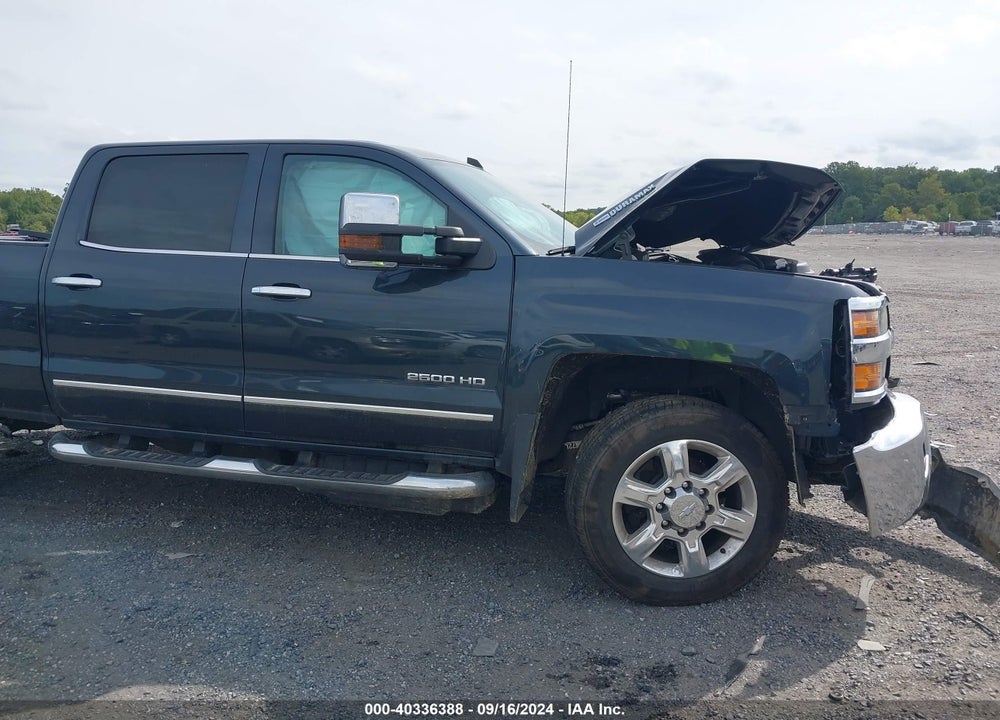 2018 CHEVROLET SILVERADO 2500HD LTZ VIN: 1GC1KWEY4JF240585