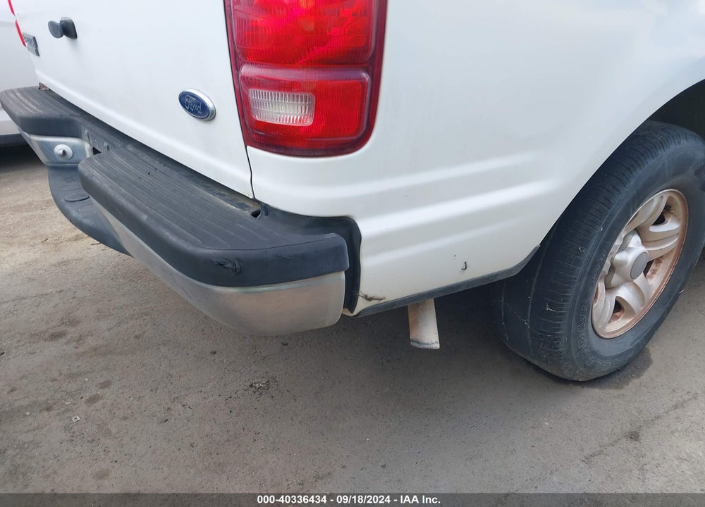 1998 FORD EXPEDITION EDDIE BAUER/XLT VIN: 1FMRU17L5WLB72156