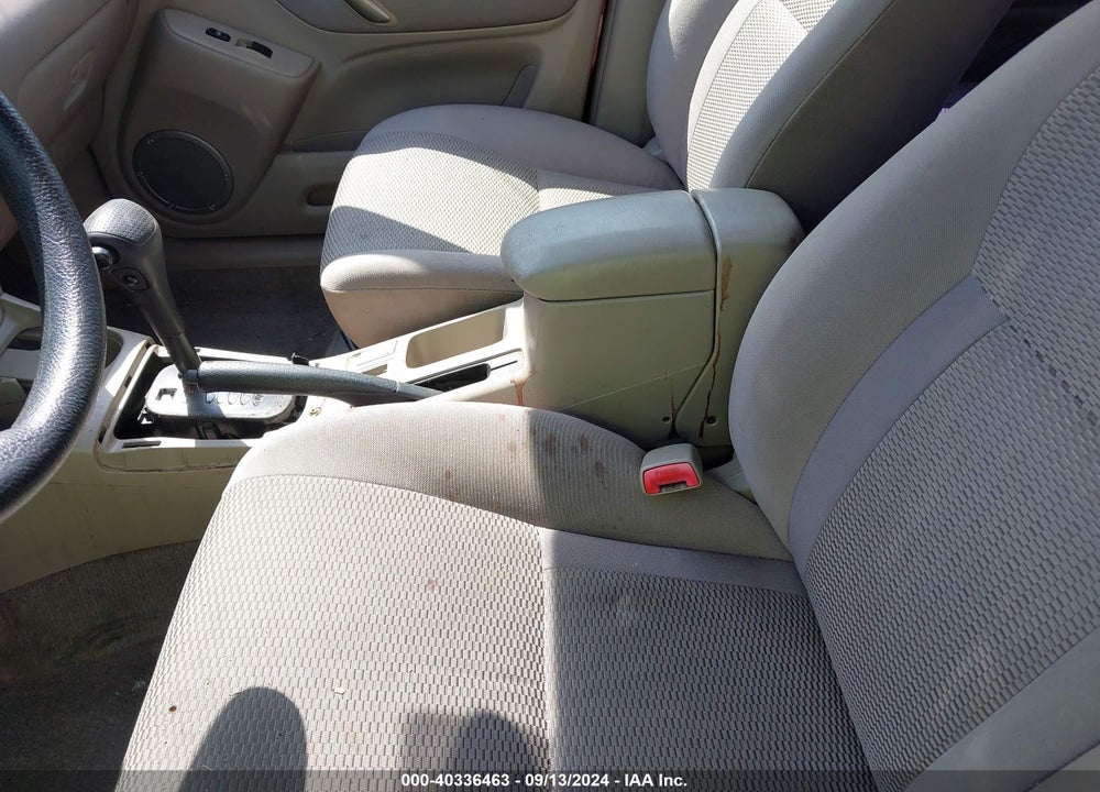 2004 TOYOTA RAV4 VIN: JTEHD20V240006818