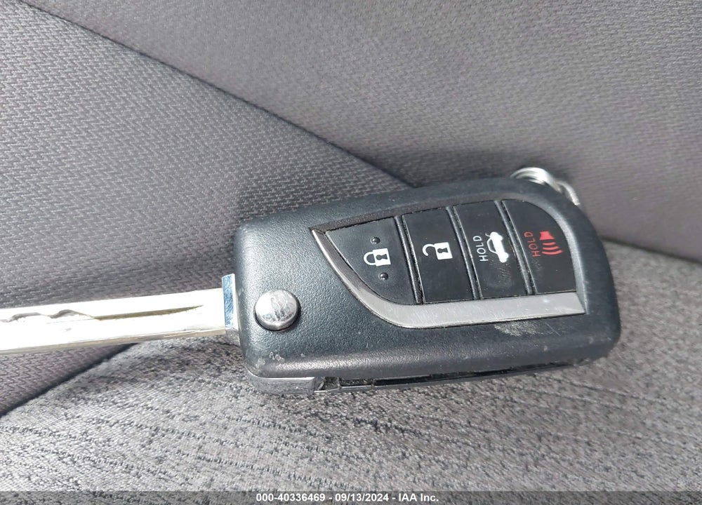 2018 TOYOTA CAMRY LE VIN: JTNB11HK1J3045994