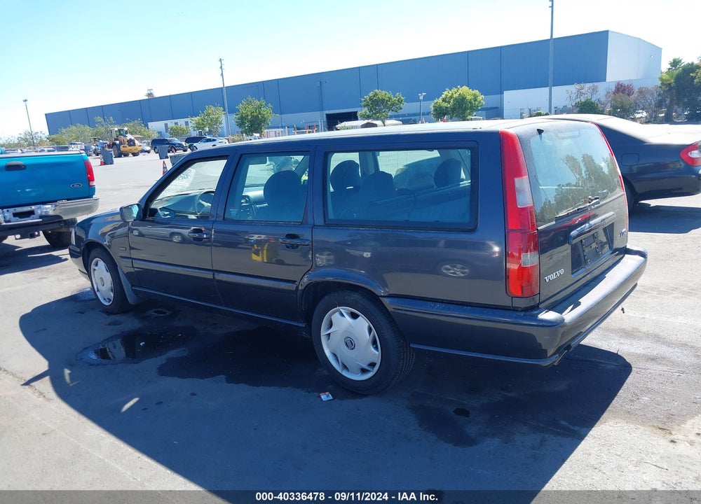 1998 VOLVO V70 VIN: YV1LW5548W2370463
