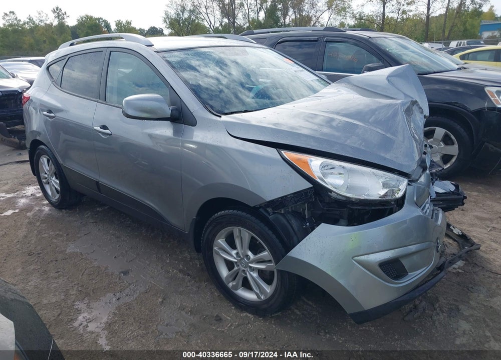 2010 HYUNDAI TUCSON GLS VIN: KM8JU3AC7AU070796