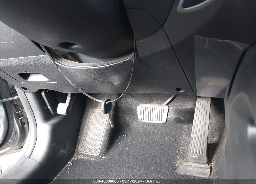 2010 HYUNDAI TUCSON GLS VIN: KM8JU3AC7AU070796