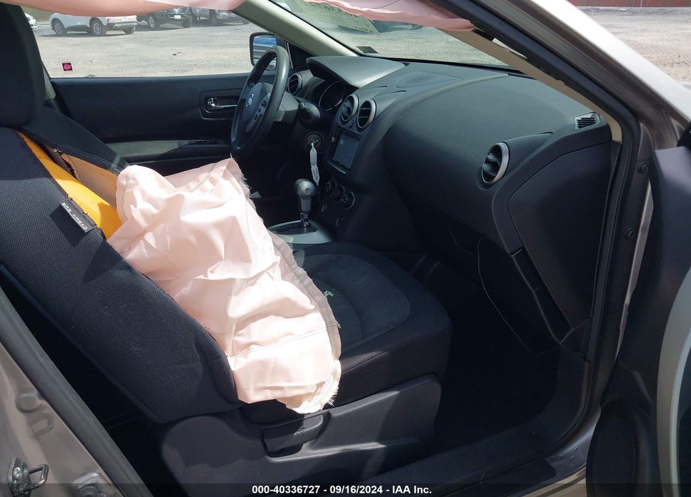 2013 NISSAN ROGUE S VIN: JN8AS5MV6DW126324