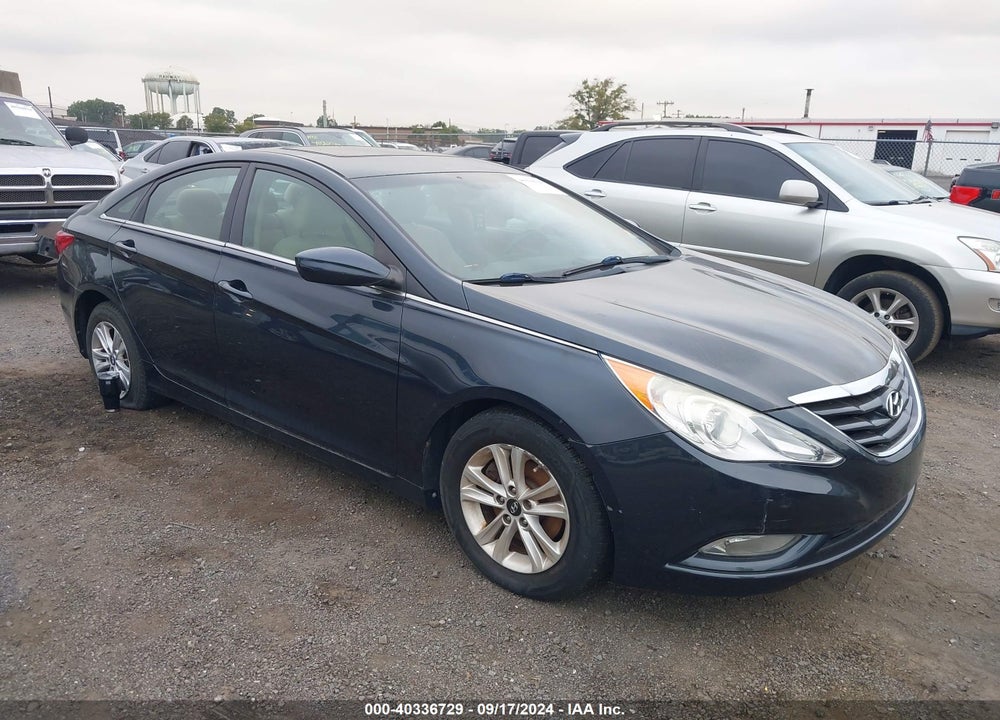 2013 HYUNDAI SONATA GLS VIN: 5NPEB4AC1DH738995