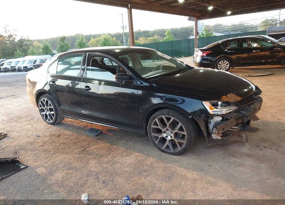 2011 VOLKSWAGEN JETTA 2.0L S VIN: 3VW2K7AJXBM377483