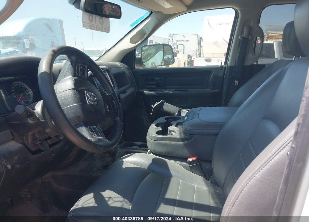 2018 RAM 3500 TRADESMAN  4X4 8' BOX VIN: 3C63R3GJ9JG393150