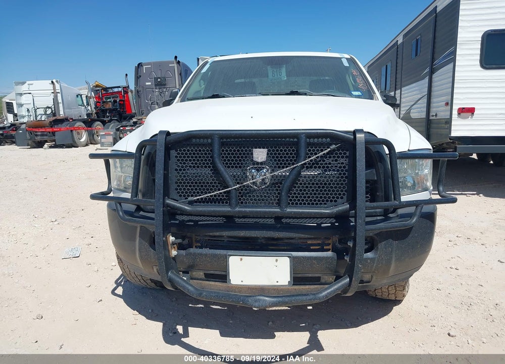2018 RAM 3500 TRADESMAN  4X4 8' BOX VIN: 3C63R3GJ9JG393150
