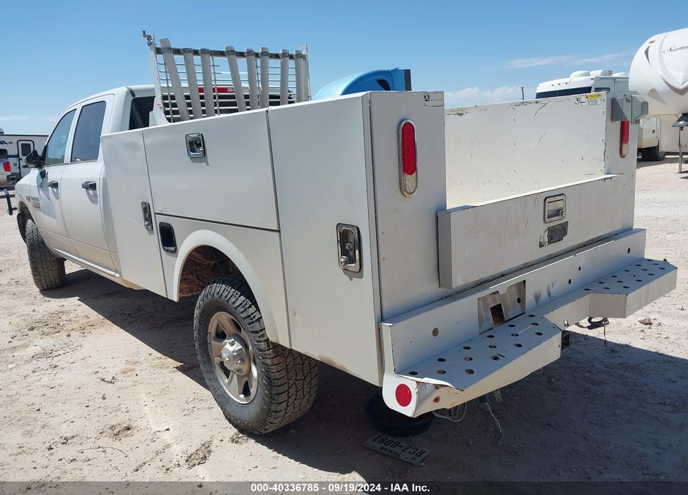 2018 RAM 3500 TRADESMAN  4X4 8' BOX VIN: 3C63R3GJ9JG393150