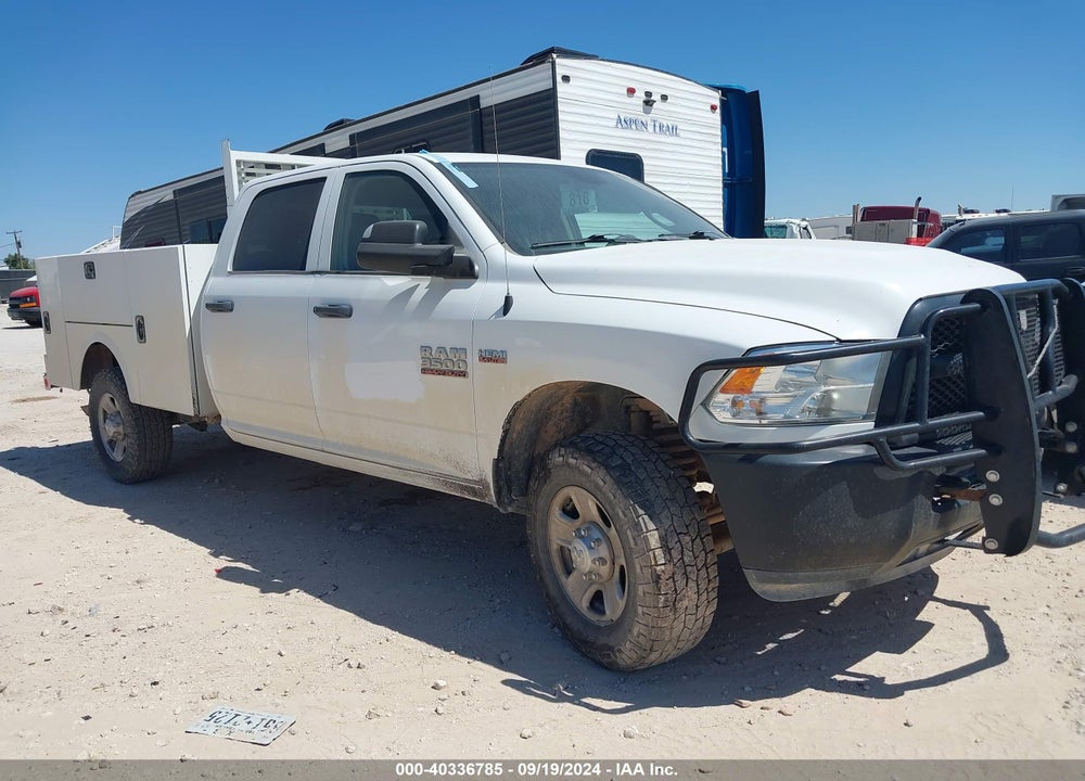 2018 RAM 3500 TRADESMAN  4X4 8' BOX VIN: 3C63R3GJ9JG393150