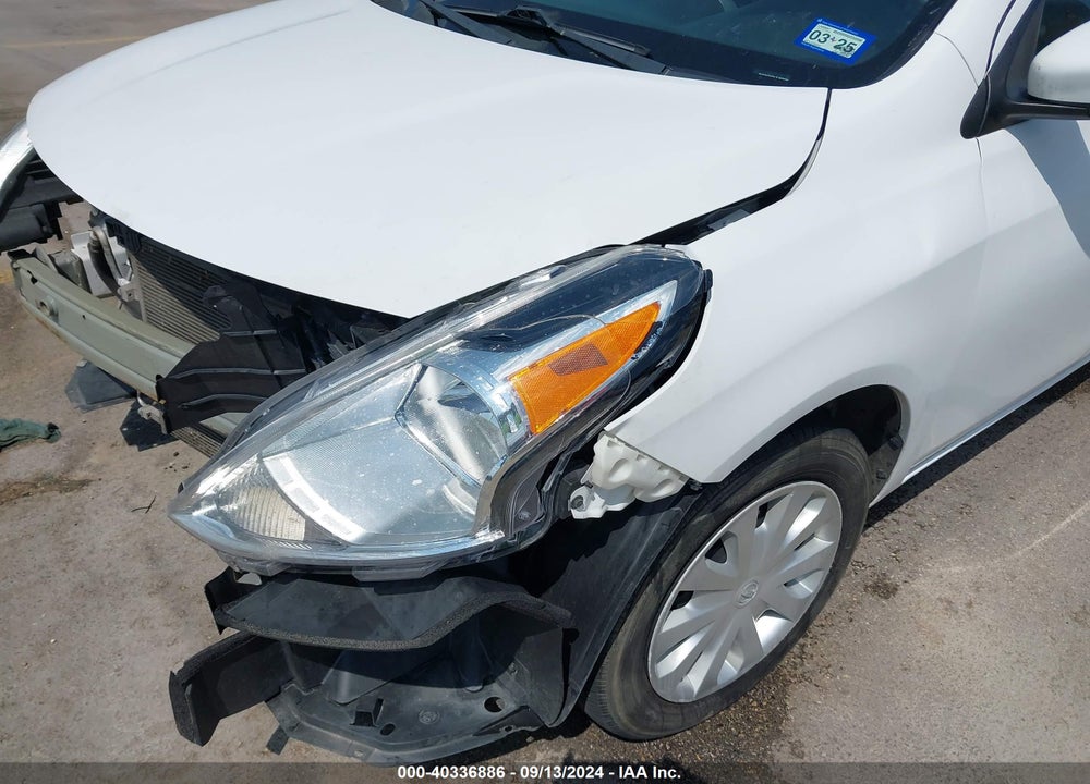 2018 NISSAN VERSA 1.6 SV VIN: 3N1CN7AP4JL852300