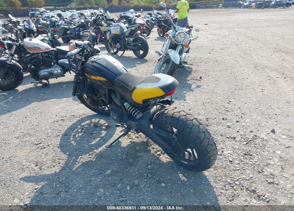 2015 DUCATI SCRAMBLER 800 VIN: ML015ANMXFT001770
