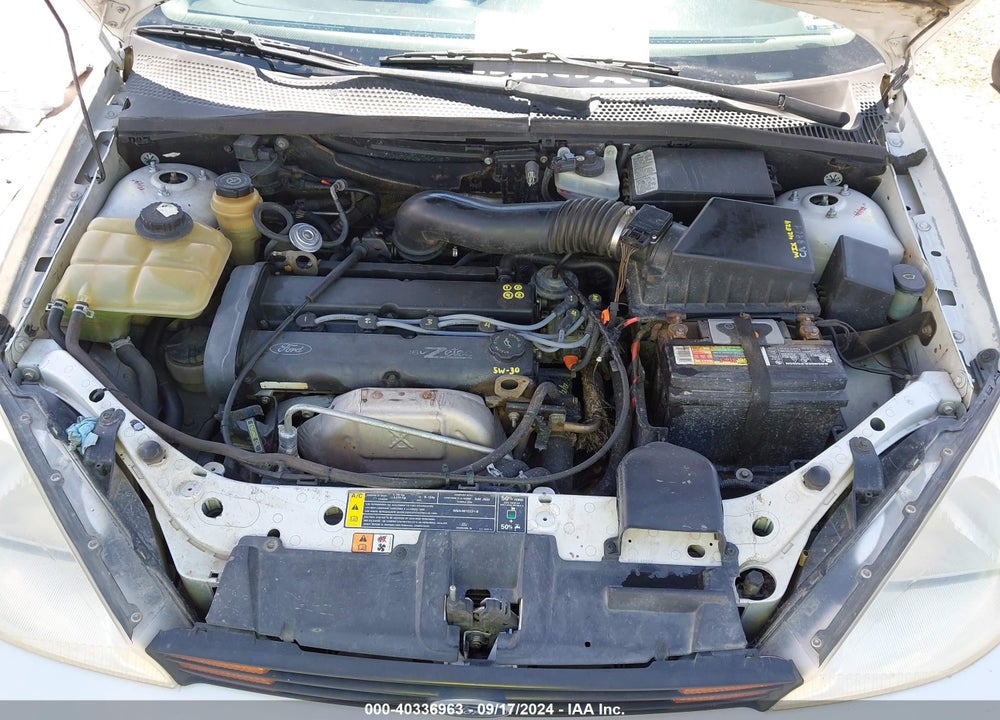 2000 FORD FOCUS SE VIN: 1FAFP3437YW382294
