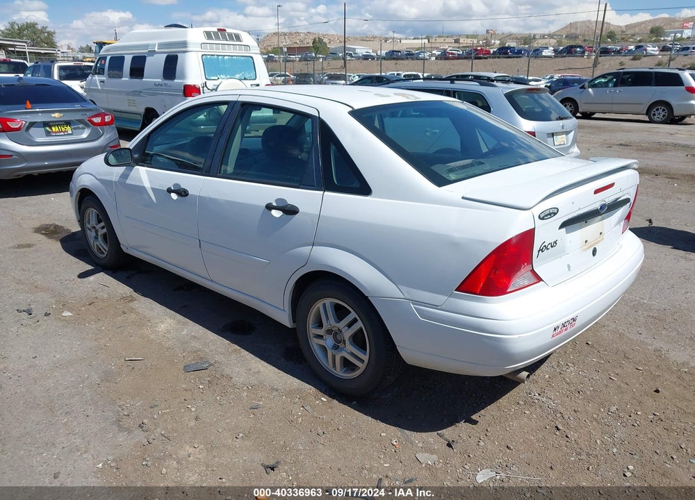 2000 FORD FOCUS SE VIN: 1FAFP3437YW382294