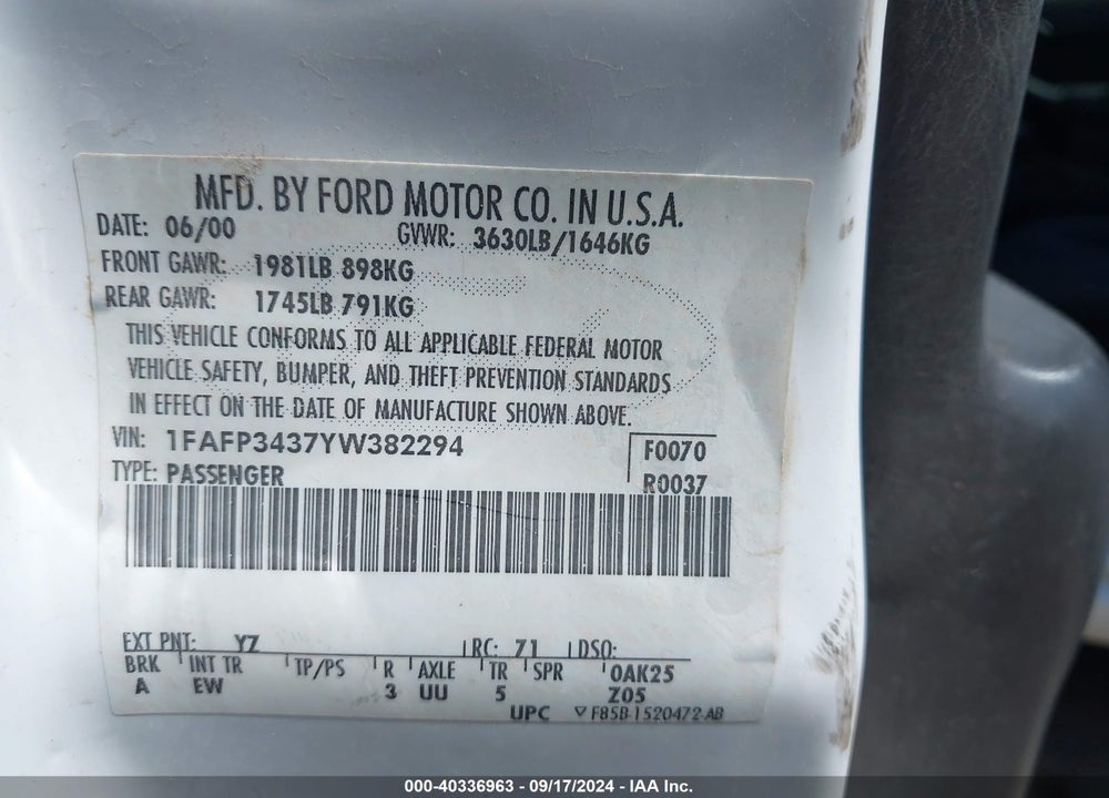 2000 FORD FOCUS SE VIN: 1FAFP3437YW382294