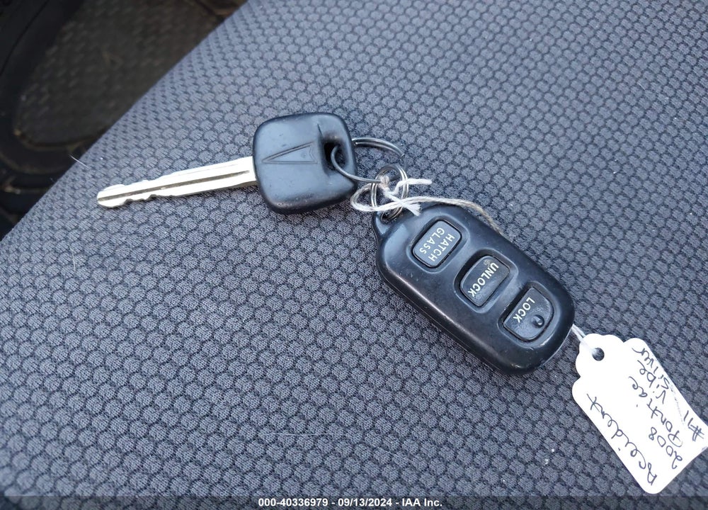 2008 PONTIAC VIBE VIN: 5Y2SL658X8Z416601
