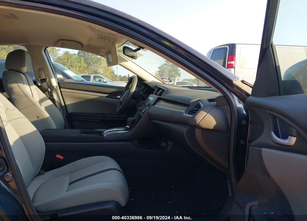 2019 HONDA CIVIC LX VIN: 19XFC2F68KE048073