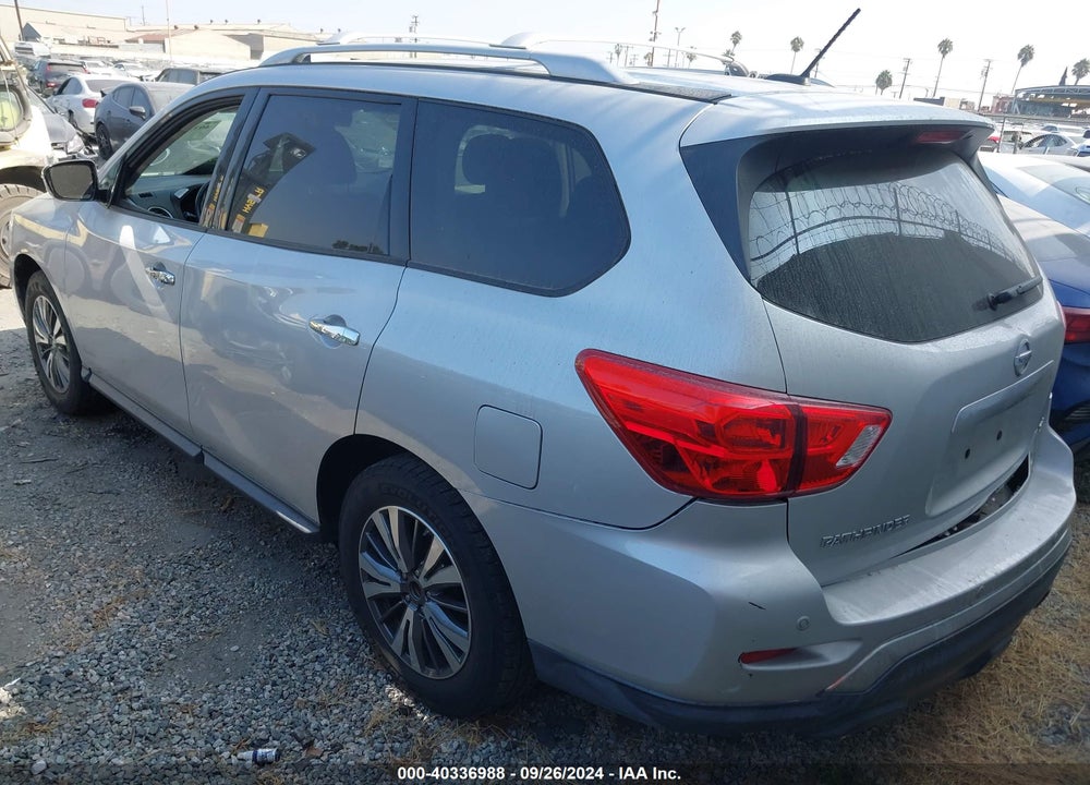 2017 NISSAN PATHFINDER SV VIN: 5N1DR2MN2HC696374