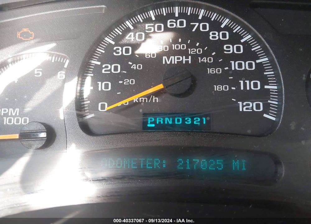 2003 CHEVROLET SUBURBAN 1500 LS VIN: 1GNEC16Z73J259356