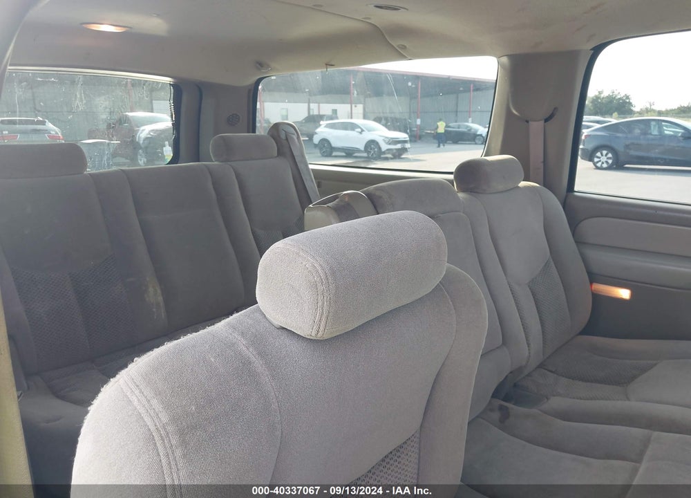2003 CHEVROLET SUBURBAN 1500 LS VIN: 1GNEC16Z73J259356