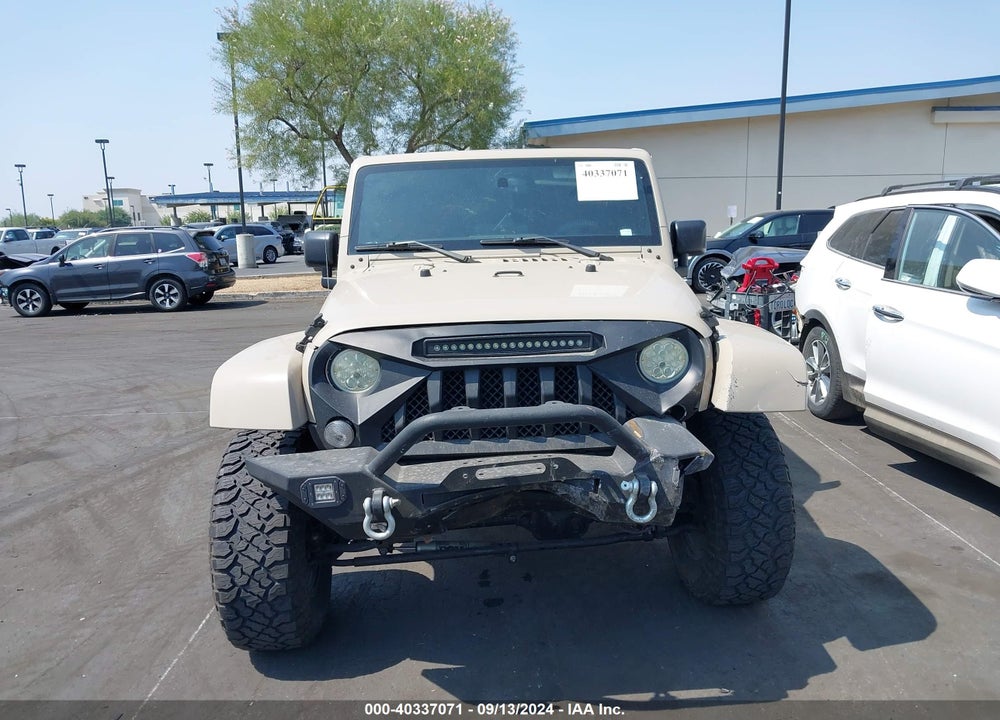 2016 JEEP WRANGLER UNLIMITED SAHARA VIN: 1C4HJWEG0GL289575